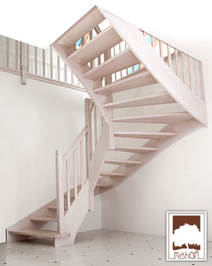Gewendelte Treppe weiß