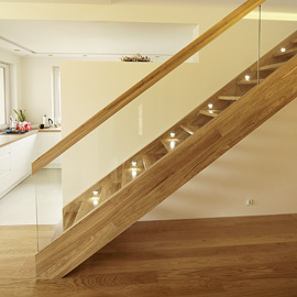 Geradläufige Treppe mit LED-Beleuchtung SM: 61