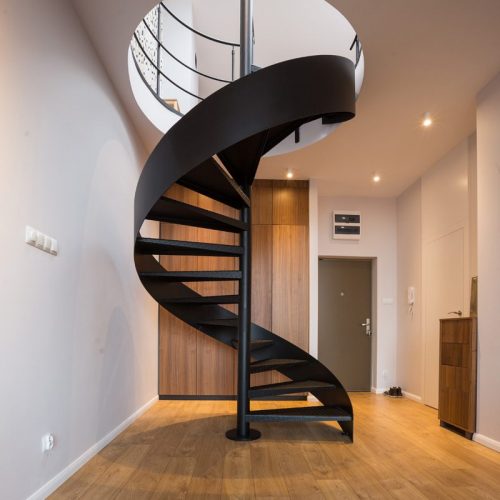 treppenmahon-stahl-spindeltreppe-si60-1